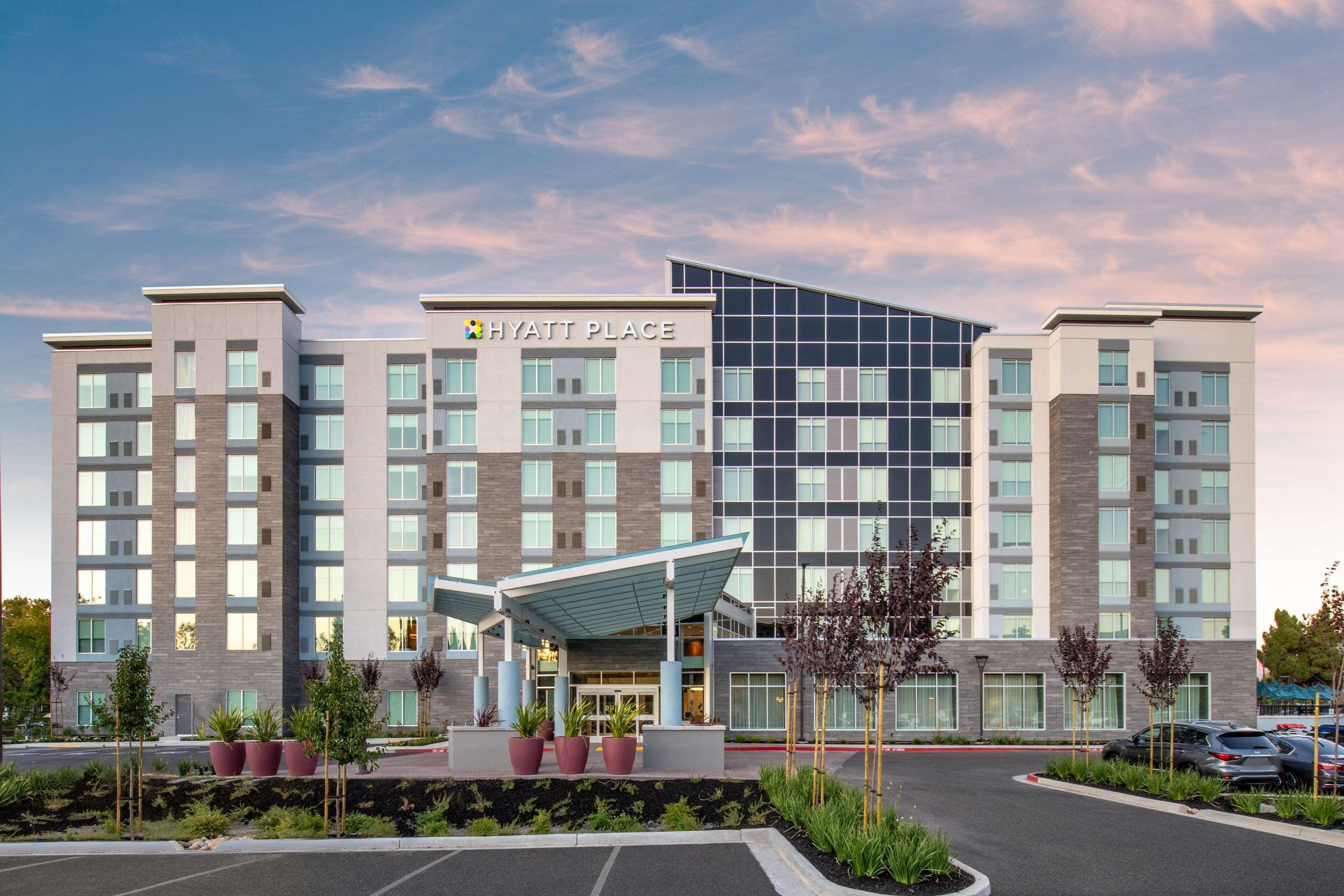 Hyatt Place San Jose Airport Экстерьер фото