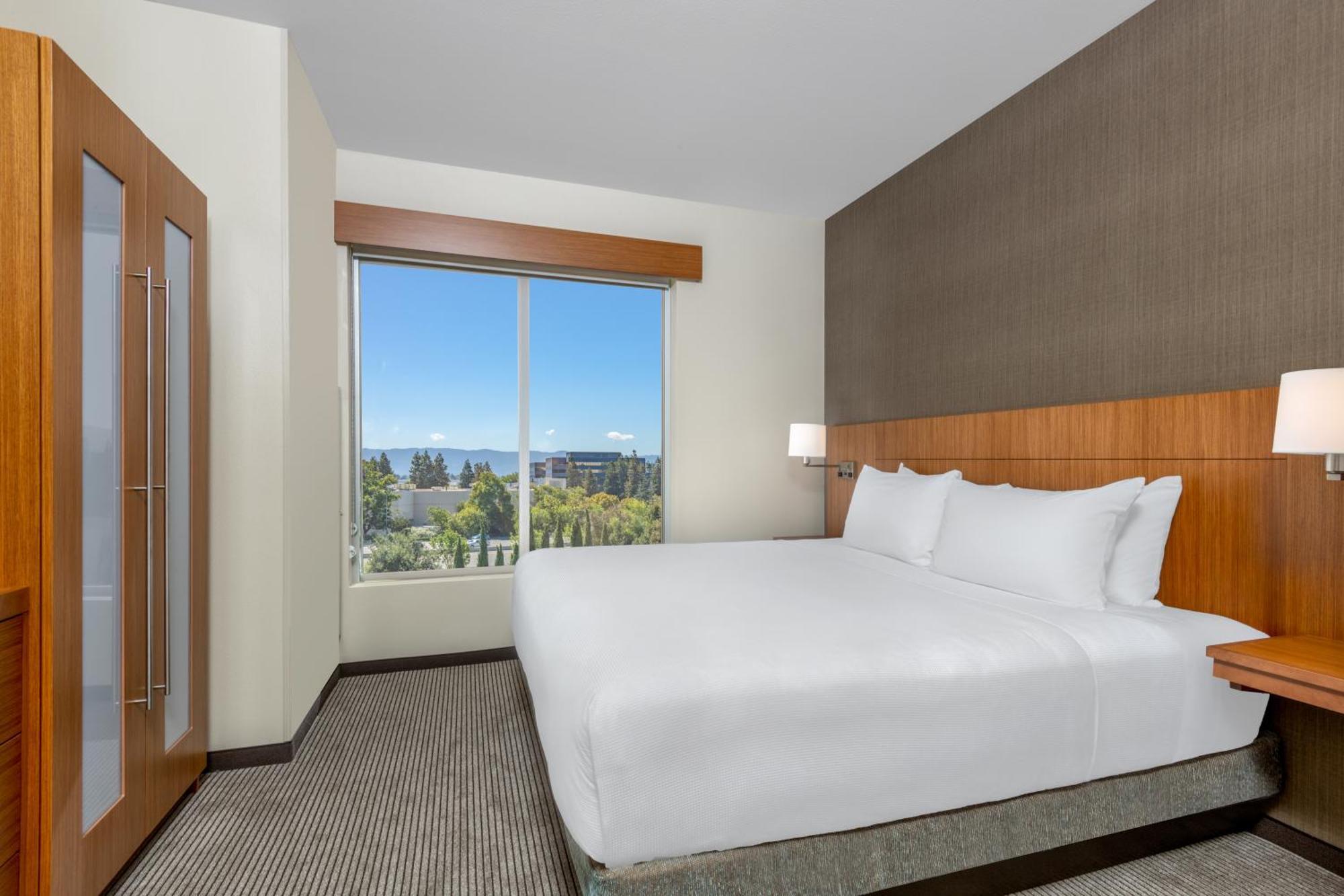 Hyatt Place San Jose Airport Экстерьер фото